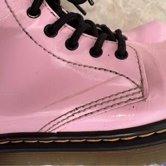 Dr Martens light pink patent leather boots - Picture 9 of 9
